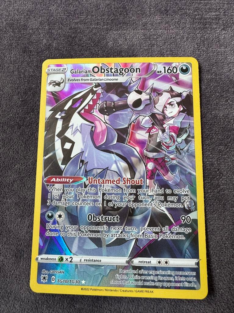 Pokémon Kaart Galarian Obstagoon TG10/TG30, Ophalen of Verzenden, Zo goed als nieuw, Losse kaart, Foil