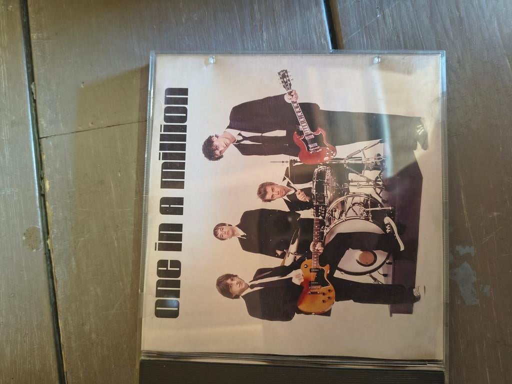 One In A Million - Maybe (CD Single), Ophalen of Verzenden, Zo goed als nieuw