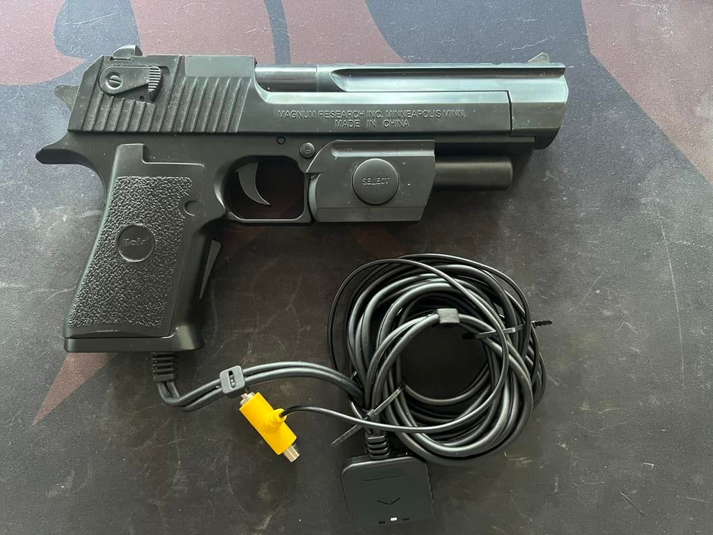 PS2 Desert Eagle lichtpistool controller (Ongetest), Spelcomputers en Games, Spelcomputers | Sony PlayStation 3, Zo goed als nieuw