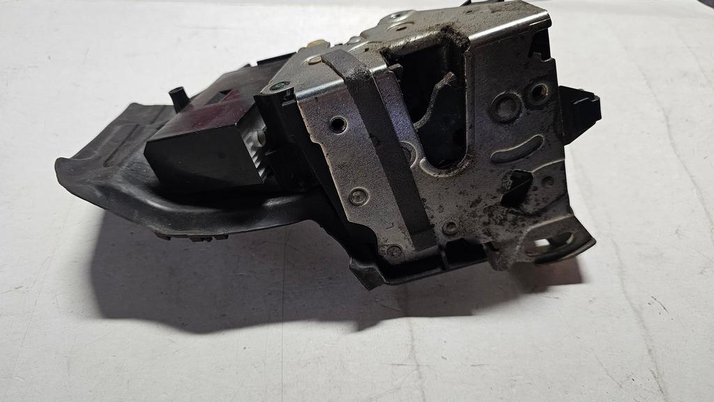 Deurslot binnenzijde links voorzijde  BMW 5 serie E39 grijs, Gebruikt, -, Deur, Ophalen of Verzenden