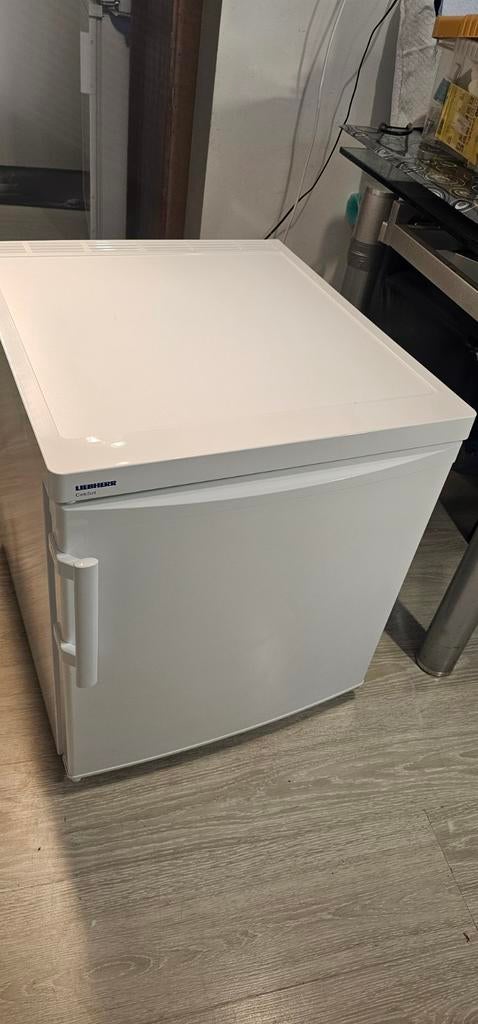 Koelkast mini tafelmodel (KFM), Witgoed en Apparatuur, Vriezers en Diepvrieskisten, Ophalen, Zo goed als nieuw, Minder dan 60 cm