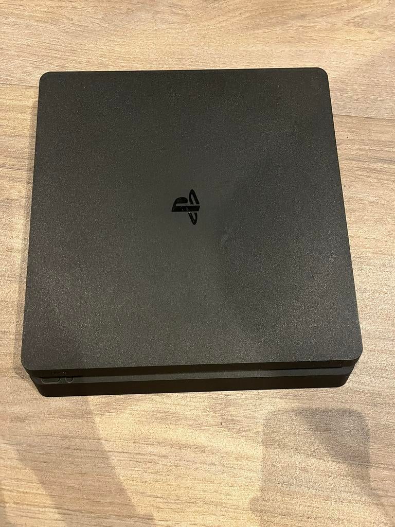 Playstation 4 861,4GB zwart met 2 controllers, Spelcomputers en Games, Spelcomputers | Sony PlayStation 4, Ophalen, Met games
