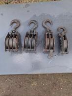 Stalen katrollen met ophanghaak, leger uitvoering, Ophalen, Gebruikt, Handmatig