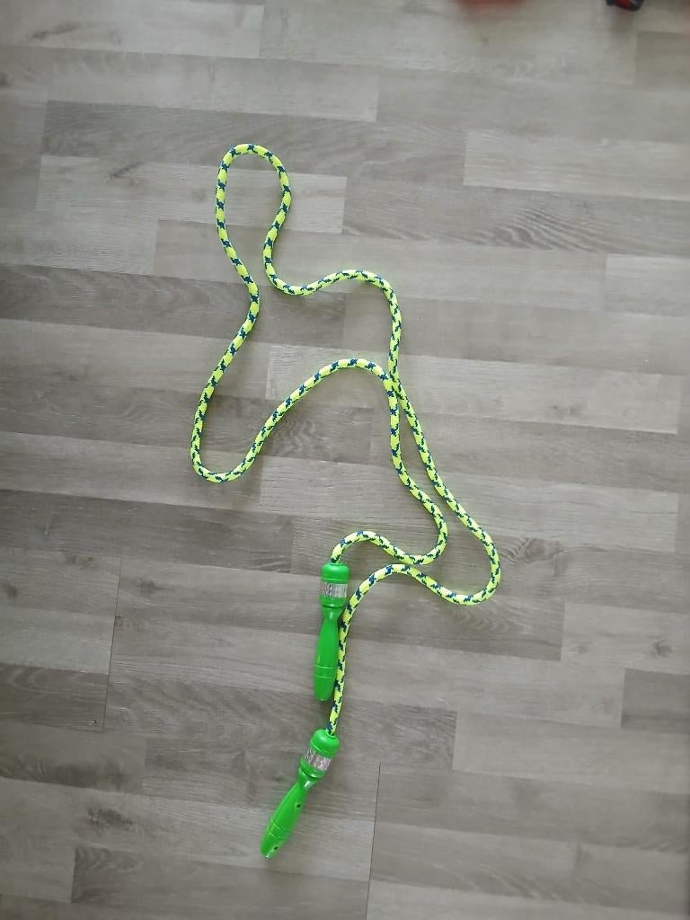 2 Springtouwtjes, Sport en Fitness, Ophalen, Zo goed als nieuw