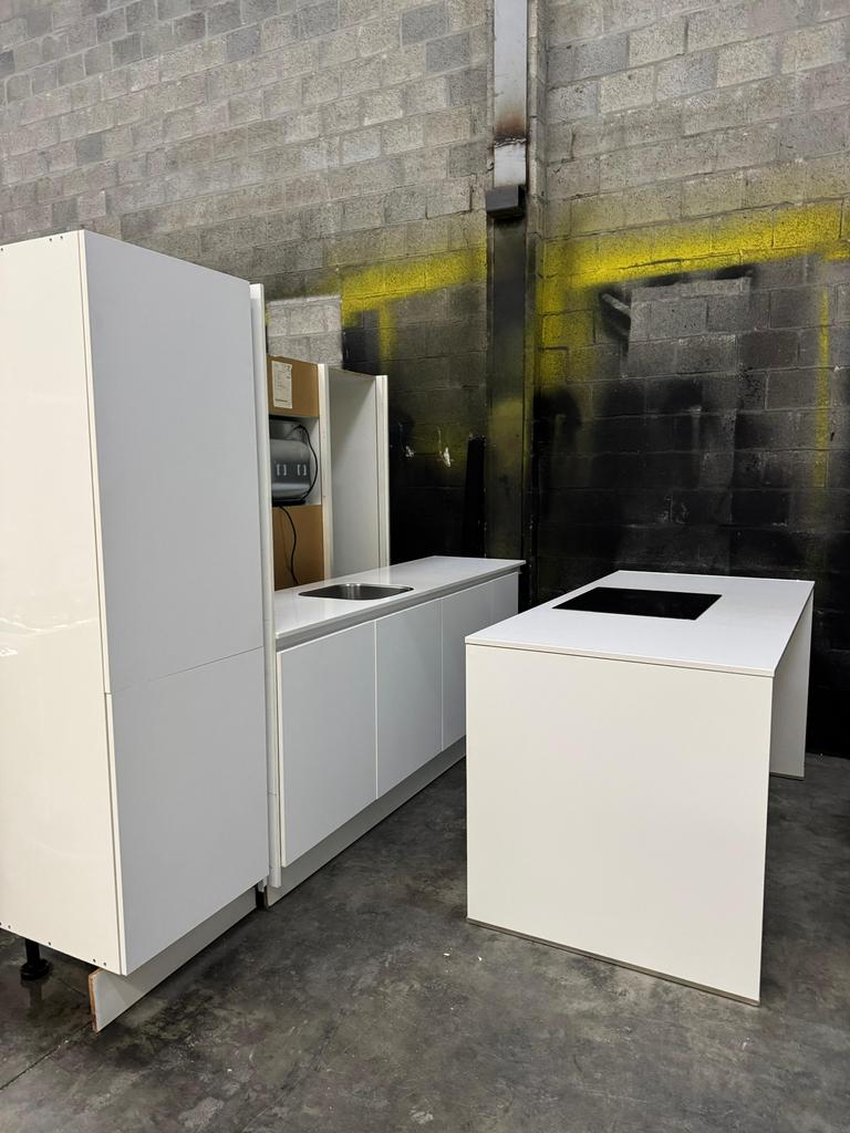 Spoeleiland Dubbelwandige Keuken + Apparatuur GEDEMONTEERD, Huis en Inrichting, Keuken | Complete keukens, Wit, Dubbelwandige keuken