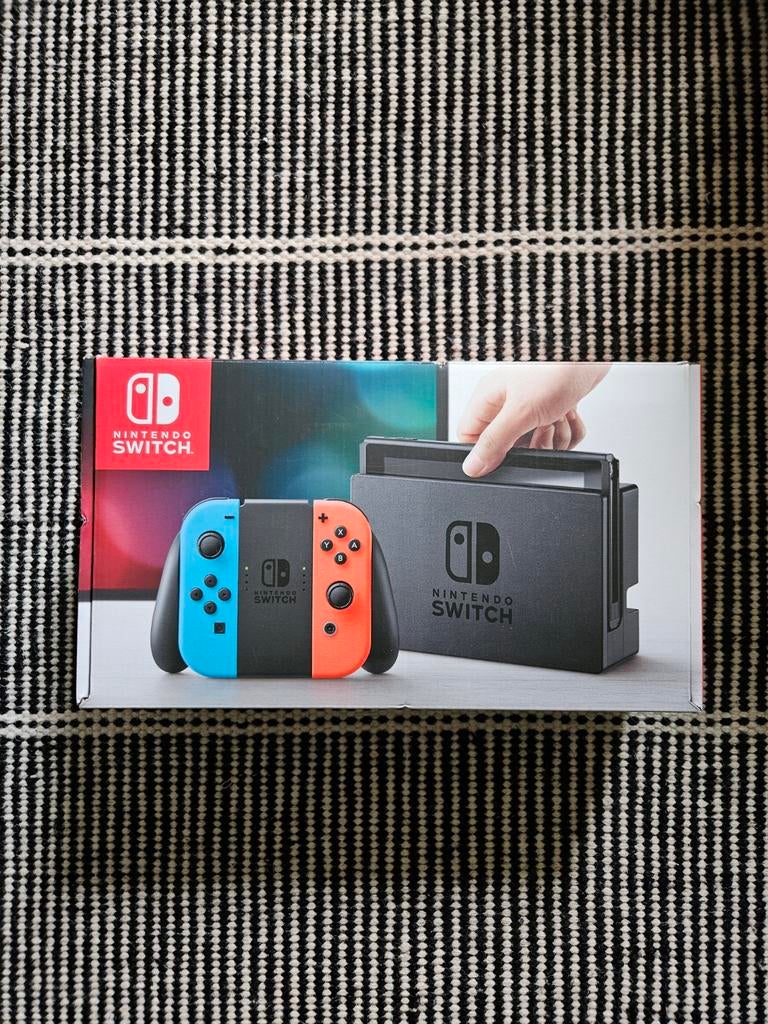 Nintendo Switch V1 in goede staat met accessoires, Spelcomputers en Games, Spelcomputers | Nintendo Switch, Ophalen of Verzenden
