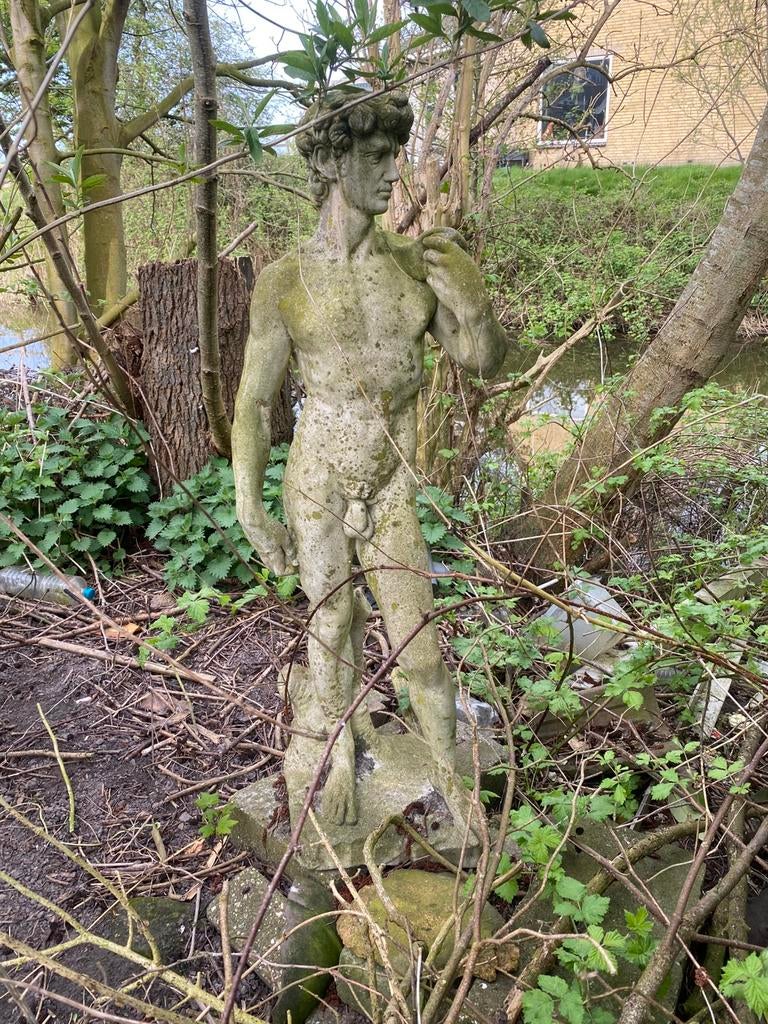 Groot Michael angelo beeld, Ophalen, Steen