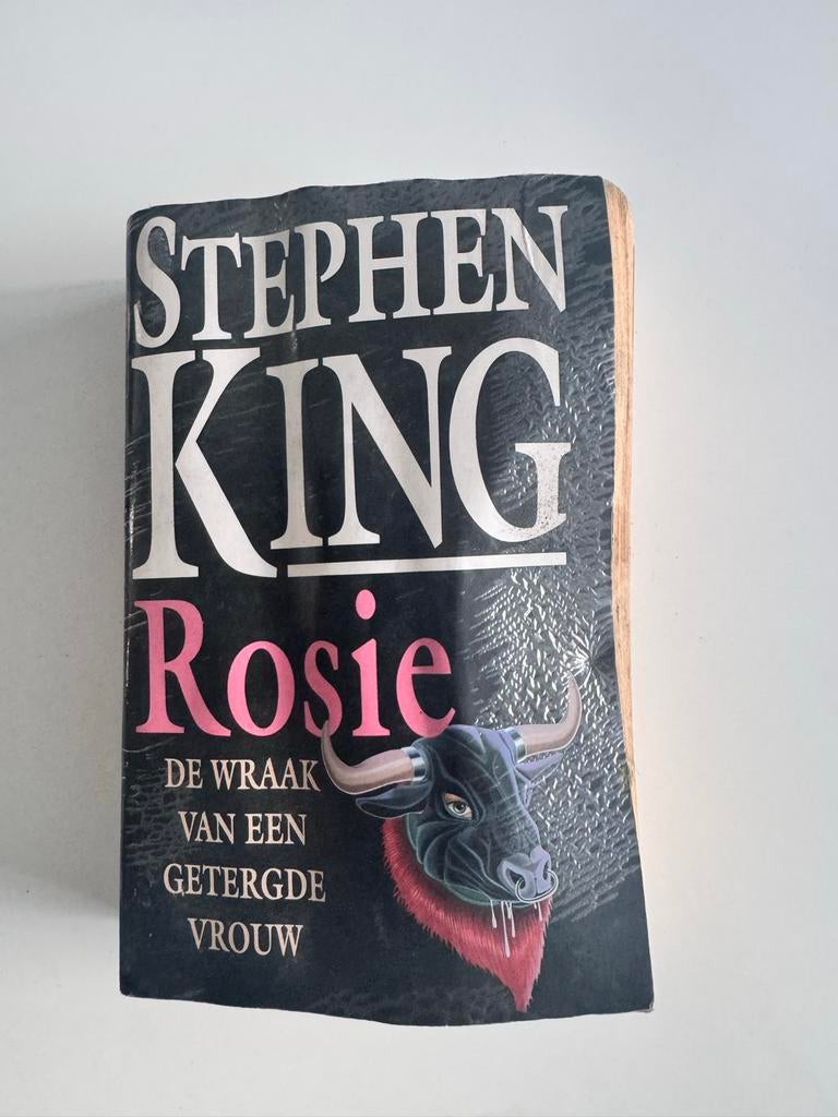 Stephen King - Rosie: De wraak van een getergde vrouw, Ophalen of Verzenden, Gelezen, Nederland