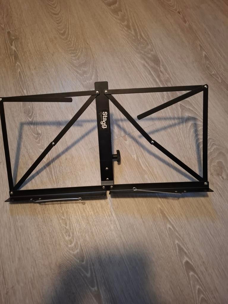 Muziekstandaard voor op tafel, Muziek en Instrumenten, Standaards, Ophalen of Verzenden, Zo goed als nieuw, Muziekstandaard