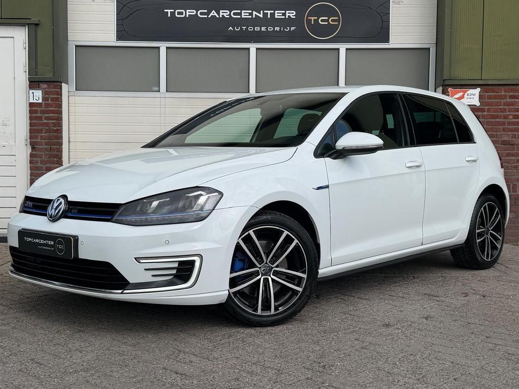Volkswagen Golf 1.4 TSI GTE/AIRCO/NAVI/PARKS/APK/NAP, Auto's, Volkswagen, Gebruikt, Euro 6, 4 cilinders, Wit