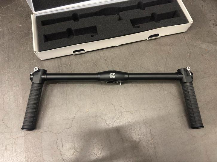 Zhiyun Crane en Crane-M Dual Handle - NIEUW, Audio, Tv en Foto, Fotografie | Statieven en Balhoofden, Nieuw, Ophalen of Verzenden