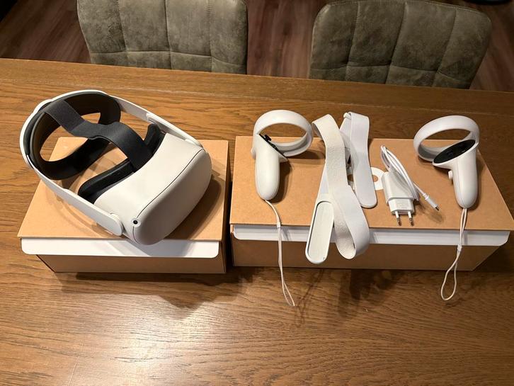 Oculus Quest 2 VR-bril inclusief Elite Strap, Spelcomputers en Games, Virtual Reality, Zo goed als nieuw, Overige platformen, VR-bril