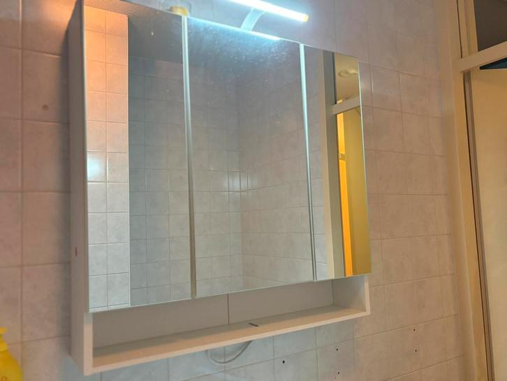 Nette badkamer spiegelkast, Huis en Inrichting, Woonaccessoires | Spiegels, Zo goed als nieuw, Minder dan 50 cm, Minder dan 100 cm