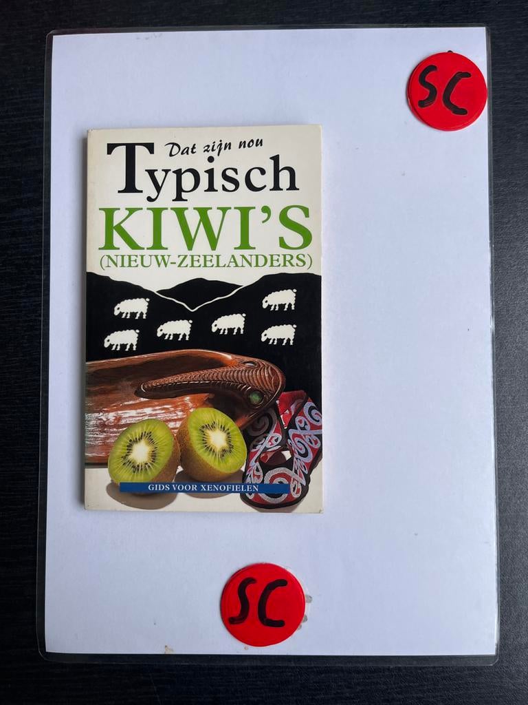 Typisch Kiwi's (Nieuw-Zeelanders) - Gids voor Xenofielen, Overige merken, Zo goed als nieuw, Reisgids of -boek, Australië en Nieuw-Zeeland