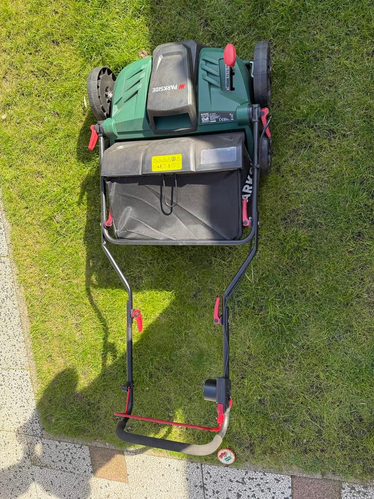 STIGA SV 213 E elektrische verticuteermachine - B.V
