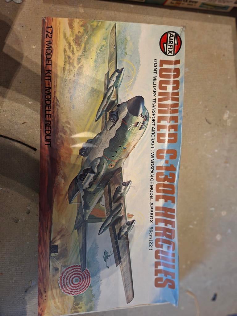 Airfix Lockheed C-130E Hercules modelbouw (decals vergeeld), Verzenden