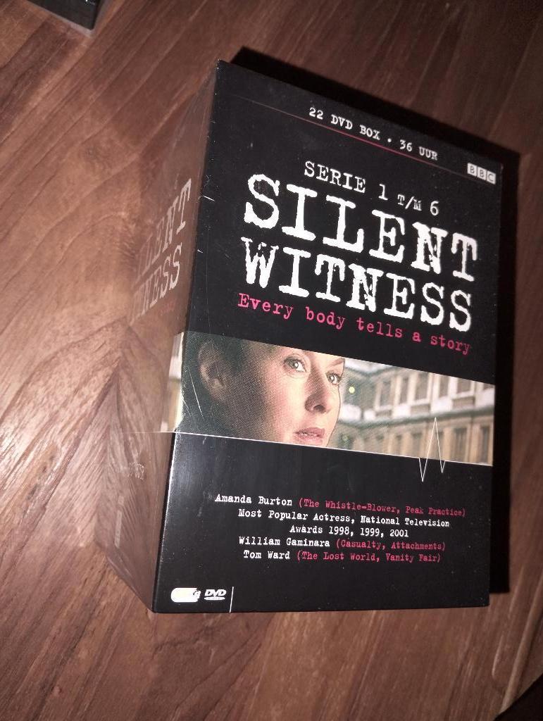 SEALED dvd box 22 disc Silent Witness serie 1 tm 6 NLO, Alle leeftijden, Boxset, Drama, Ophalen of Verzenden