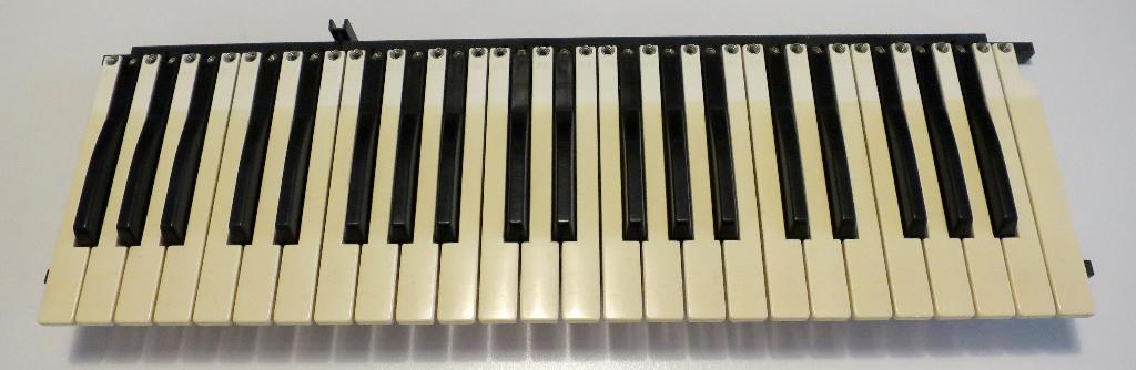 synthesizer/keybord klavier 3.5 octaaf, Ophalen of Verzenden, Gebruikt, Overige aantallen, Overige merken