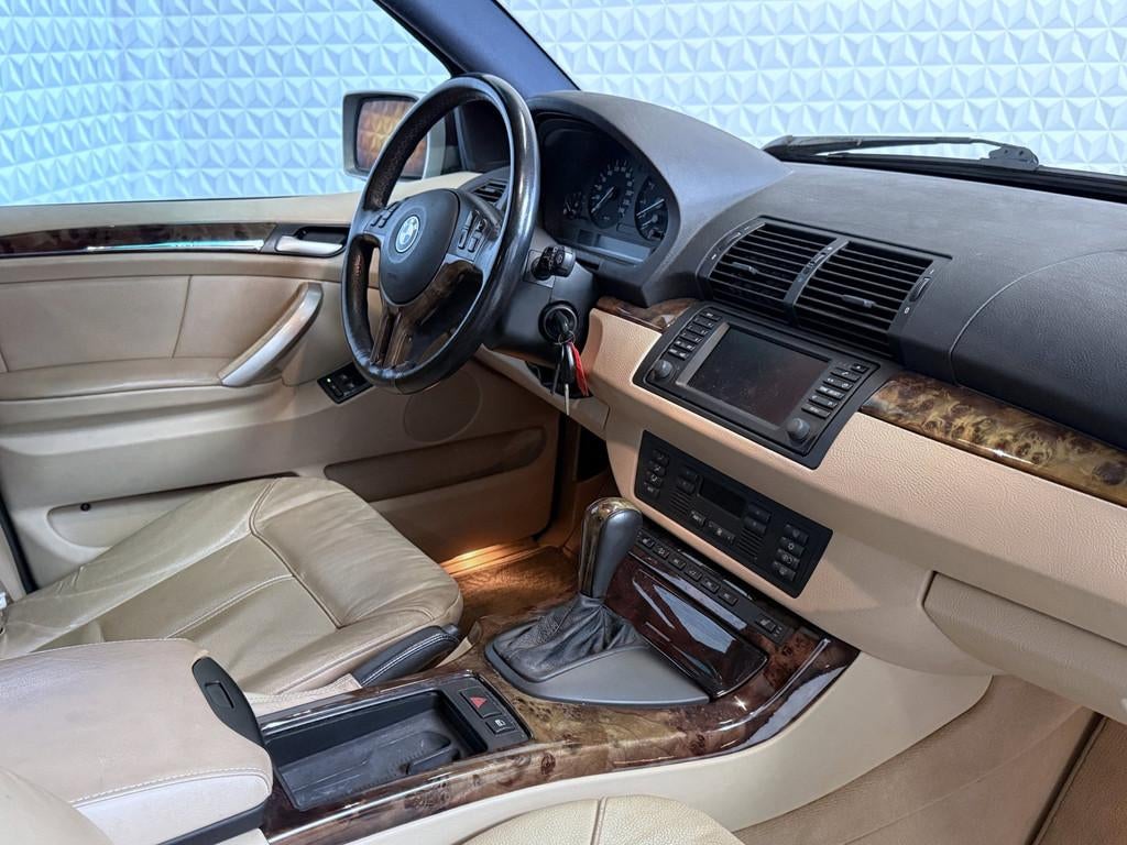 BMW X5 3.0i Executive Automaat / 239.000km (2001), Auto's, Automaat, Gebruikt, Bruin, 138 €/maand
