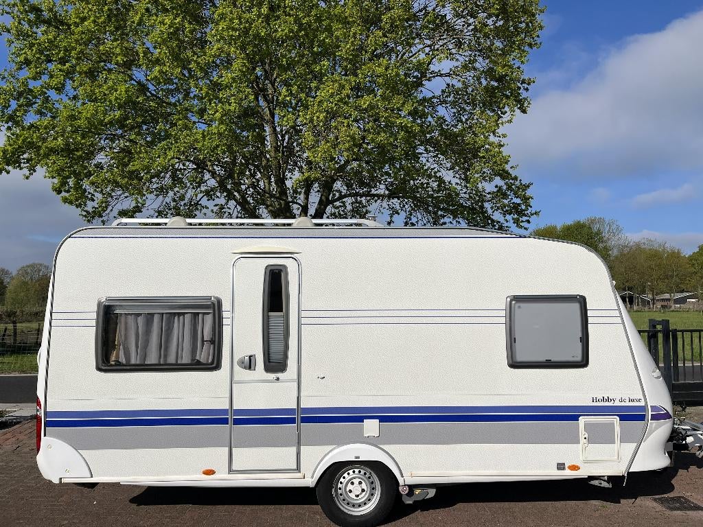 Zeer mooie Hobby 460 UFE de Luxe, Hobby, Schokbreker, Bedrijf, 4 tot 5 meter