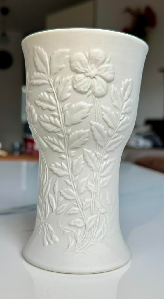 Arabia Finland wit reliëf vaasje – Scandinavisch design, Ophalen of Verzenden