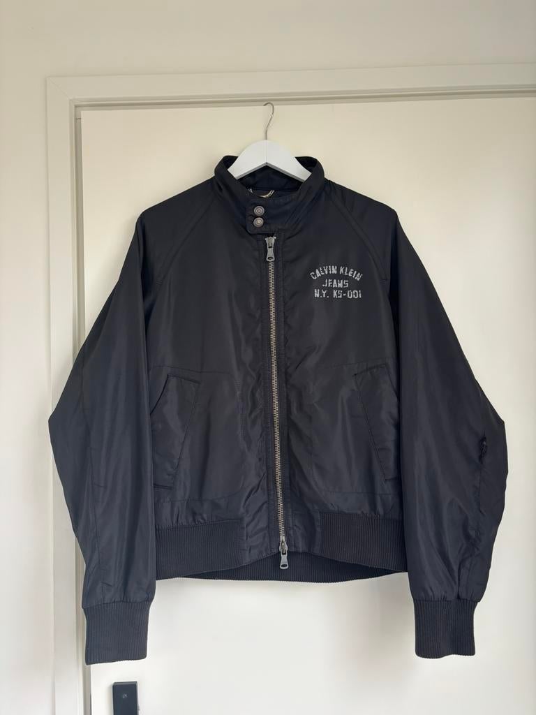 Stoere Calvin Klein Jeans bomber – pure NY attitude!, Ophalen of Verzenden, Gedragen, Maat 48/50 (M), Zwart