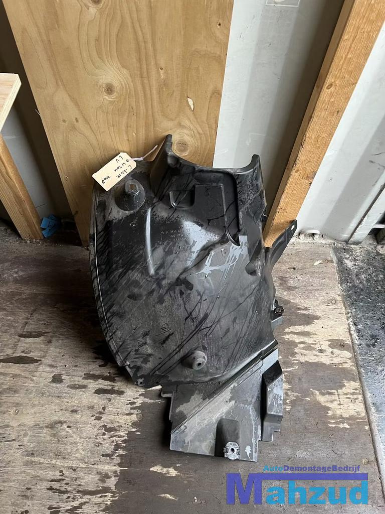 MERCEDES C-KLASSE W204 Links voor modderkuip wielkuip 2007-2, Gebruikt, Mercedes-Benz AG, Mercedes-Benz, Voor