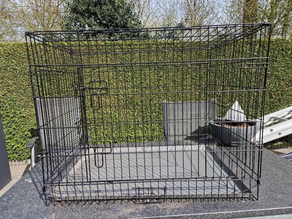 Honden Bench, eventueel ook voor een kat, Dieren en Toebehoren, Hondenbenches, Ophalen, Gebruikt