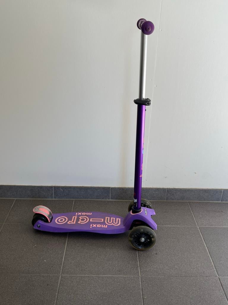 M-Cro Maxi Roze Step met Lichtgevende Wieltjes, Fietsen en Brommers, Steps, Ophalen, Gebruikt, Gewone step