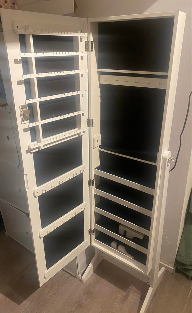 Witte sieradenkast met spiegel, 145x37x37 cm, Huis en Inrichting, Woonaccessoires | Spiegels, Ophalen, Minder dan 50 cm, Gebruikt