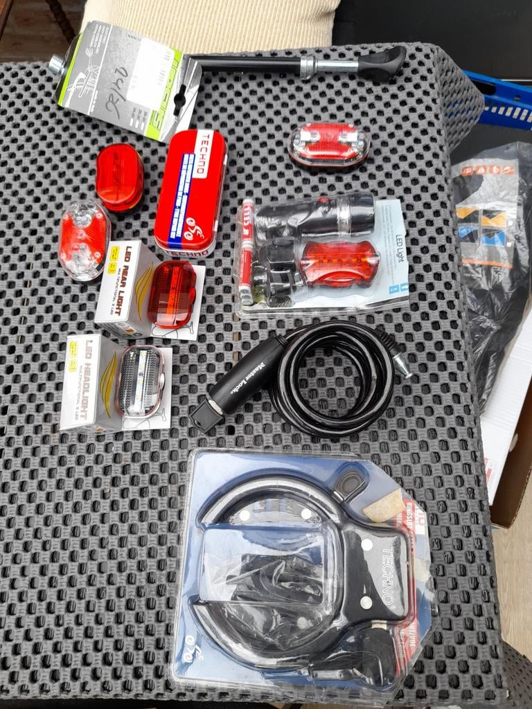 Fietssloten en verlichting set, Ophalen of Verzenden, Nieuw, Kabelslot