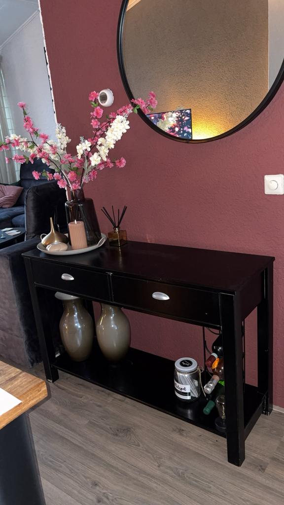 Zwarte sidetable met lades - €40, Huis en Inrichting, Tafels | Sidetables, Ophalen, 100 tot 150 cm, Zo goed als nieuw, 25 tot 50 cm