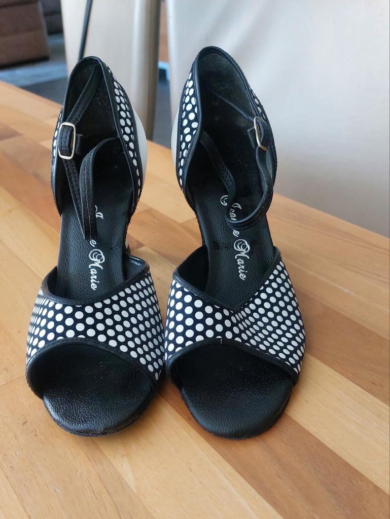 Mooie salsa dansschoenen maat 36 - Jeanne Marie, Sport en Fitness, Dansen, Ophalen of Verzenden, Zo goed als nieuw, Schoenen