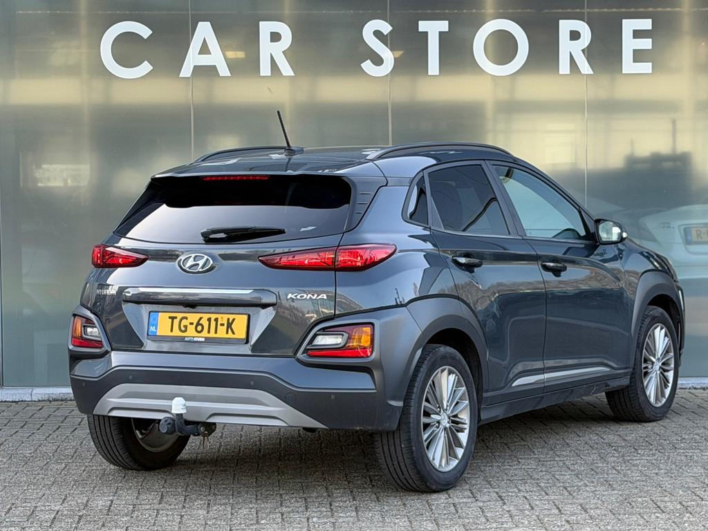 Hyundai Kona 1.0T Fashion TREKHAAK CAMERA CARPLAY, Auto's, Hyundai, Voorwielaandrijving, Gebruikt, Leder en Stof, Parkeersensor