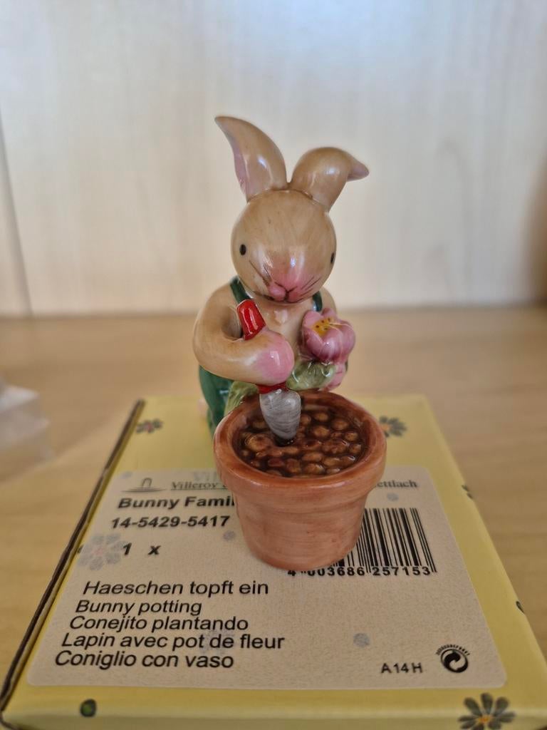 Villeroy & Boch Bunny Family beeldje, Verzamelen, Beelden en Beeldjes, Ophalen of Verzenden, Zo goed als nieuw