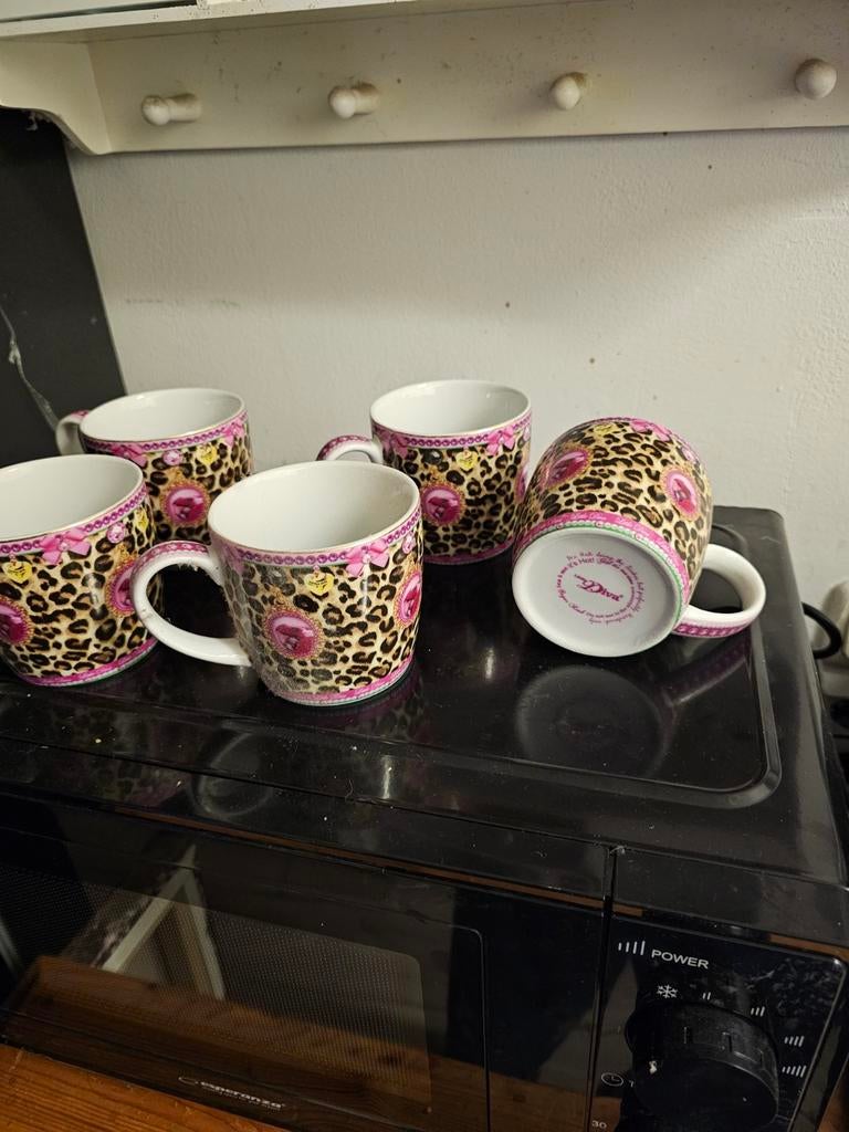 Little diva, Ophalen of Verzenden, Zo goed als nieuw, Overige stijlen, Kop(pen) en/of Schotel(s)