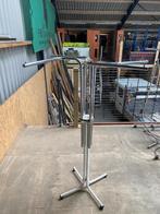 Kledingrek, Ophalen, Zo goed als nieuw