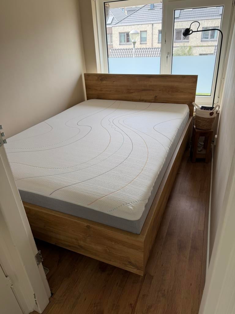 NIEUWSTAAT 140x200 compleet bed (Mline + Beter Bed), Huis en Inrichting, Ophalen, Verstelbaar, Bruin, 140 cm