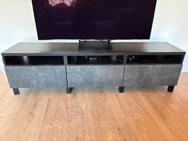 TV-meubel BESTA IKEA - Zwart met grijze fronten, Huis en Inrichting, Kasten | Televisiemeubels, Gebruikt, Minder dan 100 cm, 150 tot 200 cm