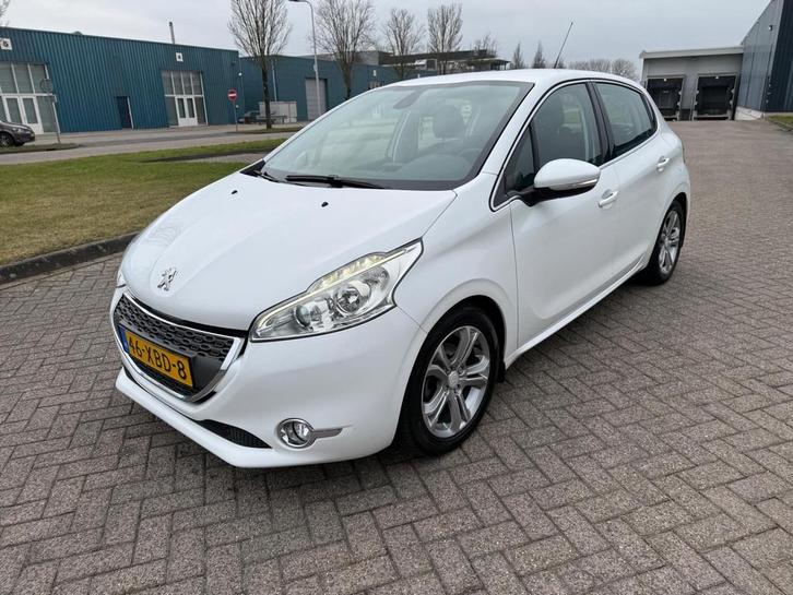 Peugeot 208 1.6 VTi Allure, Auto's, Peugeot, Particulier, Te koop, ABS, Airbags, Airconditioning, Bluetooth, Boordcomputer, Centrale vergrendeling