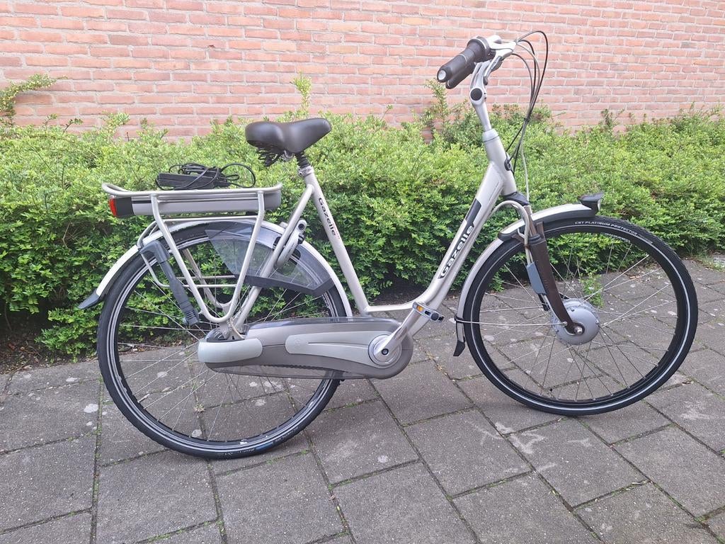 Elektrische damesfiets gazelle
Orange Plus, 55 tot 59 cm, Ophalen, Zo goed als nieuw, Gazelle