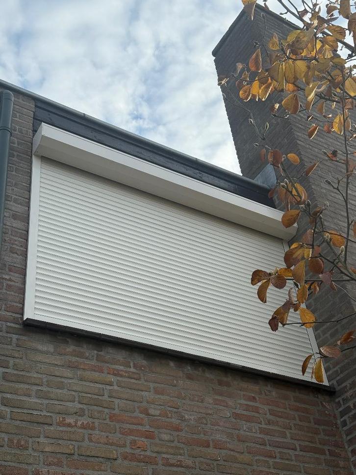 Rolluiken 2100x1600, Doe-het-zelf en Verbouw, Rolluiken, Zo goed als nieuw, 150 tot 200 cm, 200 cm of meer, Wit, Ophalen