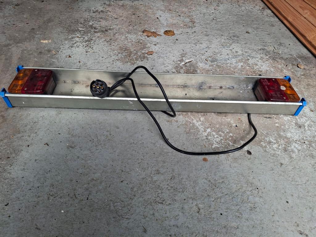 Verlichtingsbalk voor aanhangwagen of fietsendrager, Ophalen, Nieuw