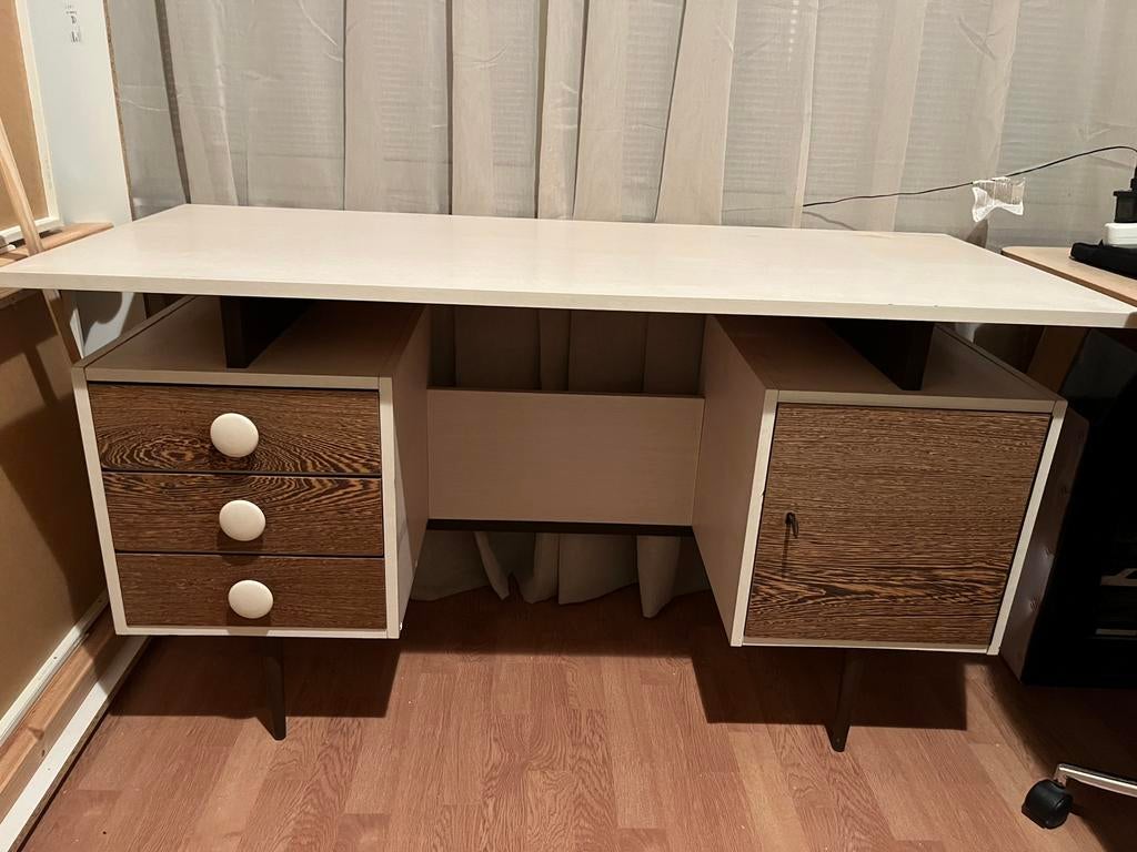 Vintage jaren ‘70 bureau, Vintage, Ophalen, Gebruikt, Hout