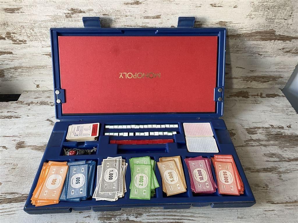 Monopoly clipper in mooie blauwe case [s577], Hobby en Vrije tijd, Gezelschapsspellen | Bordspellen, Ophalen of Verzenden, Zo goed als nieuw