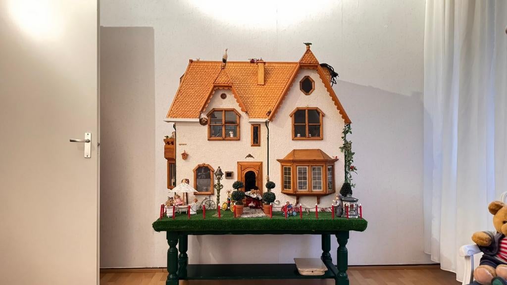 Groot handgemaakte poppenhuis met werkende verlichting, Ophalen, Poppenhuis