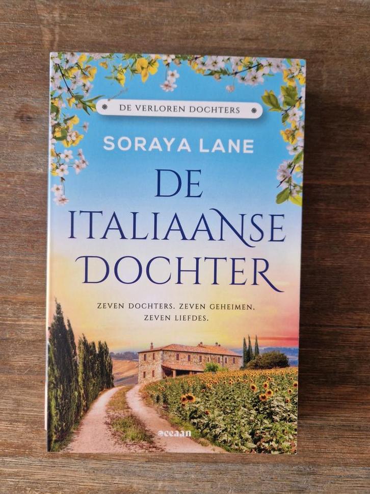 Soraya Lane - de verloren dochters; Italiaanse dochter, Boeken, Romans, Zo goed als nieuw, Ophalen of Verzenden