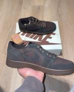 Travis scott brown, Kleding | Heren, Schoenen, Ophalen of Verzenden, Nieuw, Bruin, Sneakers of Gympen