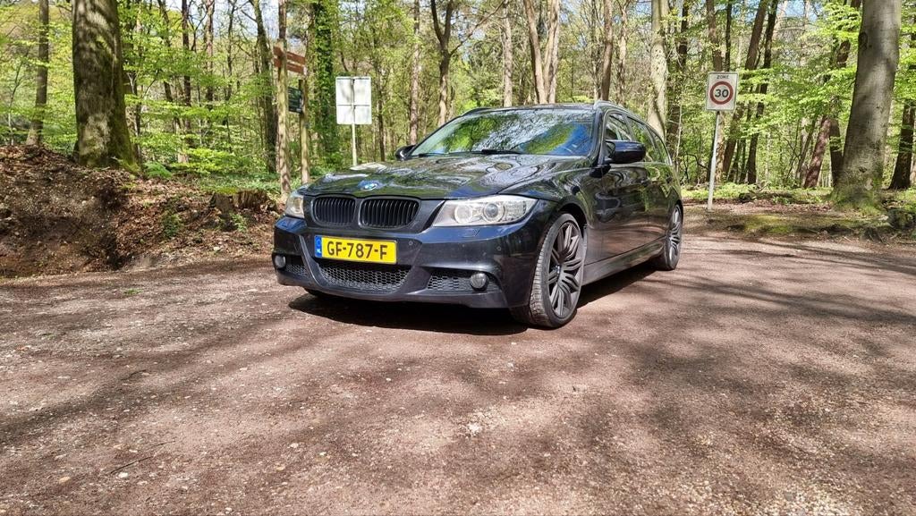 BMW 330I TOURING 2011, Auto-onderdelen, Ophalen, Nieuw, BMW