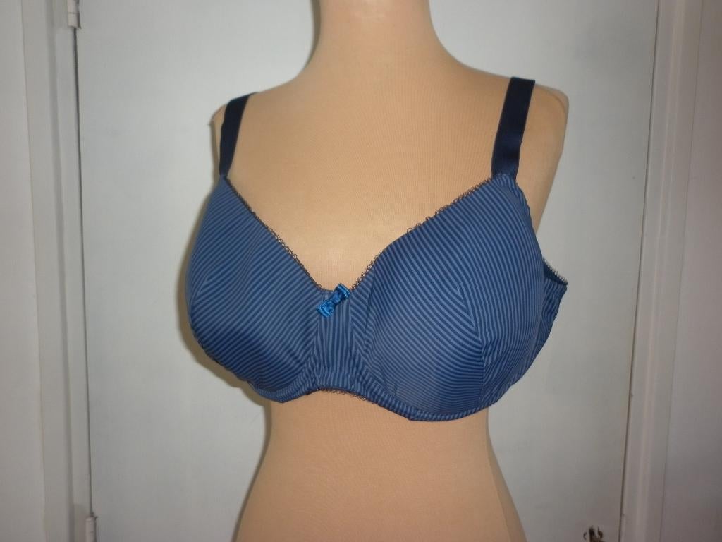 beugelBh maat: 110B voorgevormde cups merk: Ulla popken, Verzenden, Blauw, BH